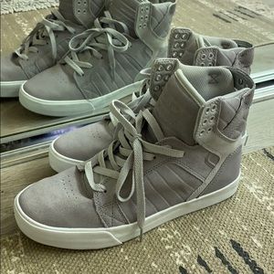 Supra Skytop Muska 001 grey suede men’s sneakers